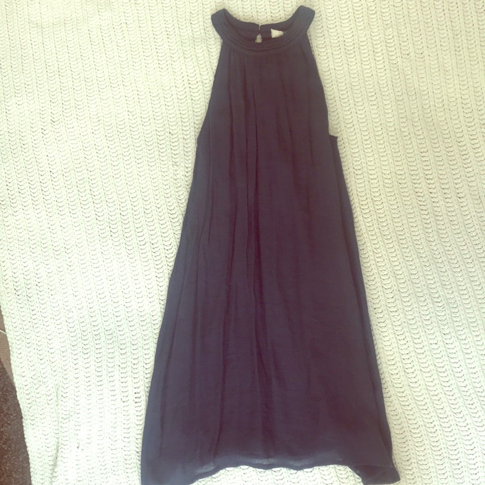 High neck glue dress with a braided neck detail